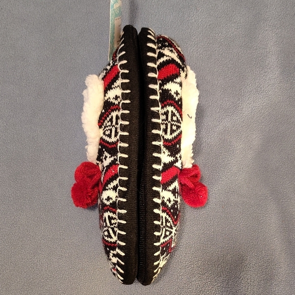 Muk Luks Black and White Slipper with Red Accents - Picture 4 of 4